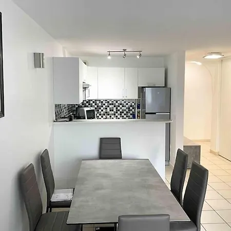 Modern One Bedroom Apartment In Cannes Esterno foto