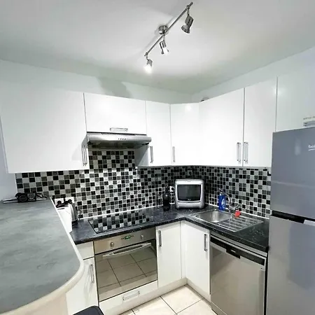 Modern One Bedroom Apartment In Cannes Esterno foto